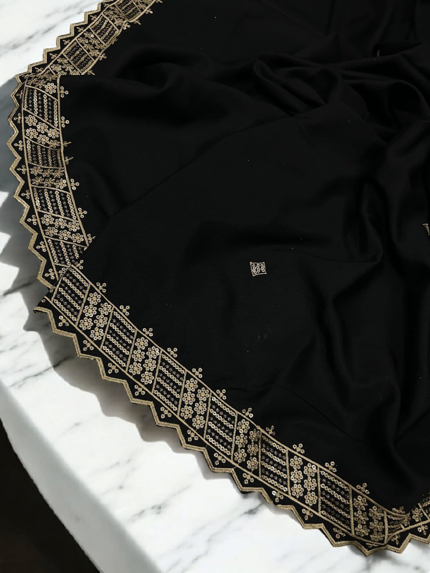 Black Cream Geometric Cutwork Border Shaal
