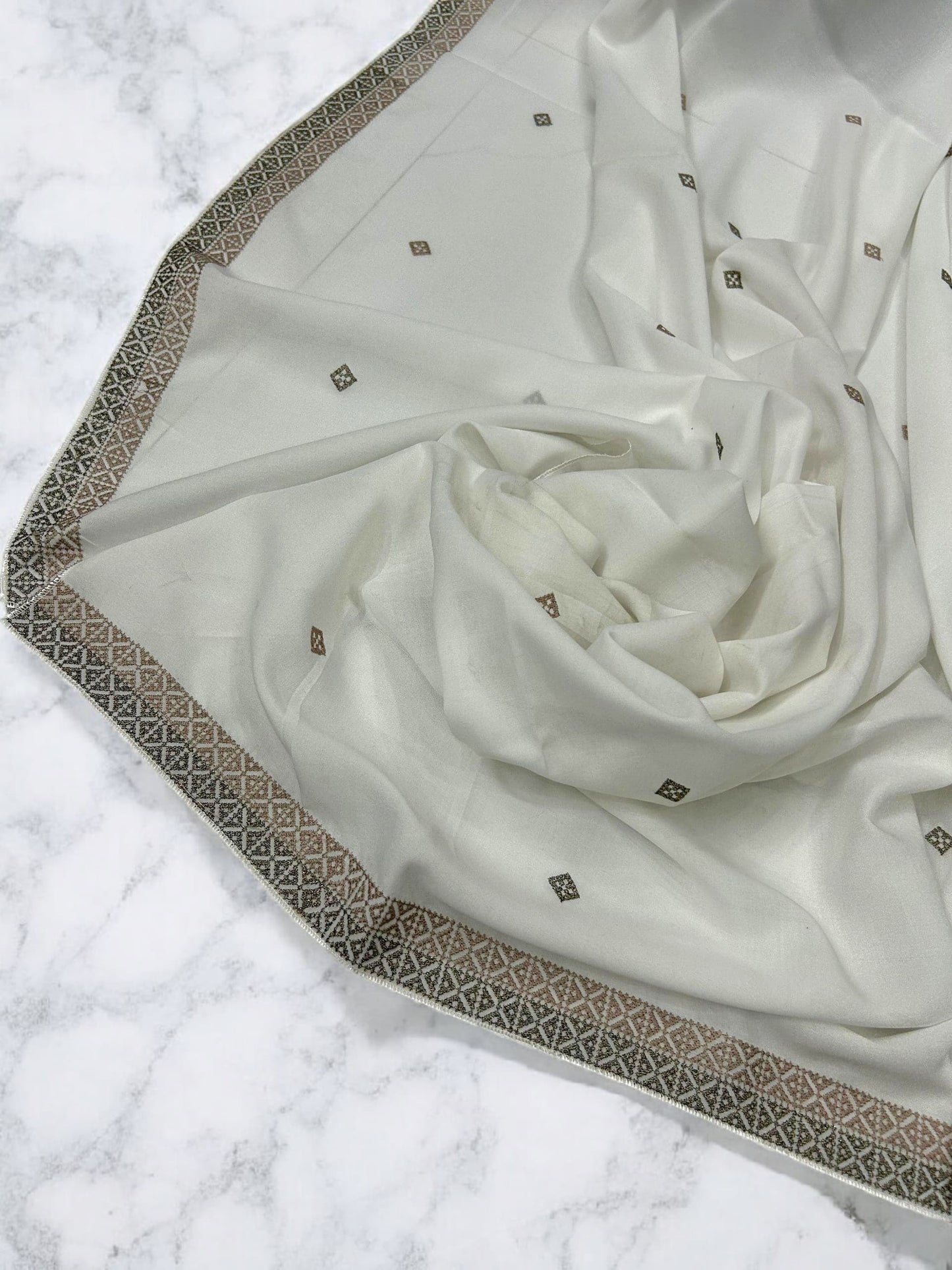 White Double Border Embroidered Shaal