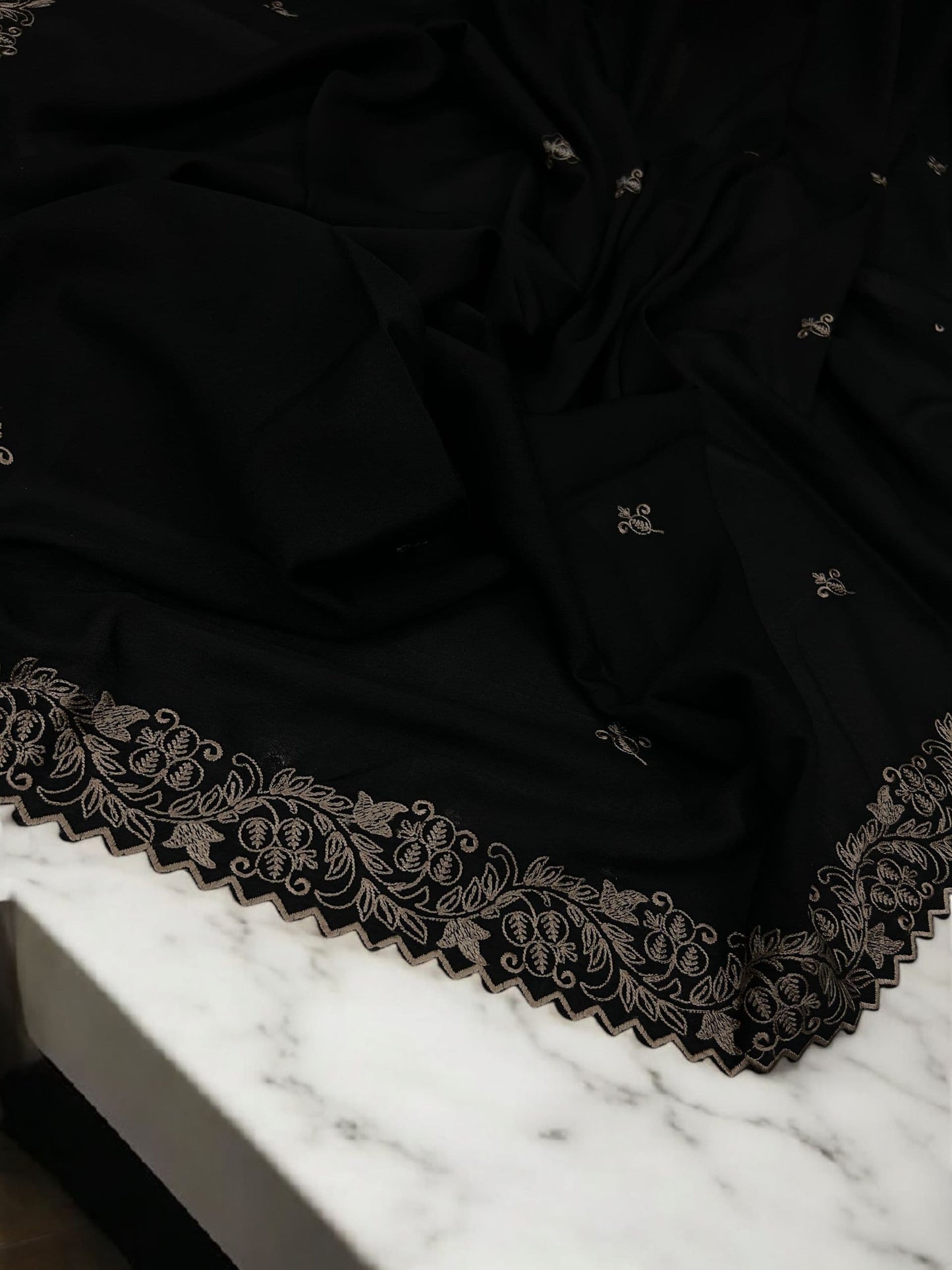 Black Rosegold Cutwork Embroidered Border Shaal