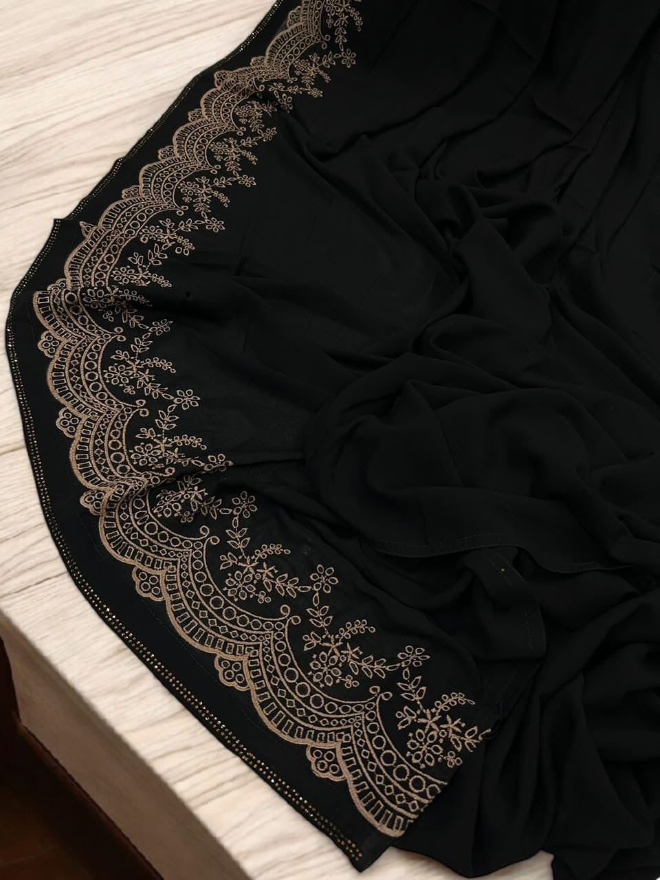 Luxury Black Brown Fuchsias Cutwork Border Korean Shaal