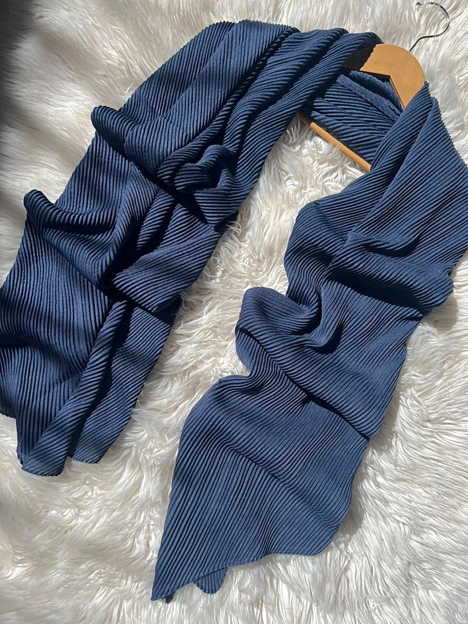 Dark Blue - Crumpled Hijabs
