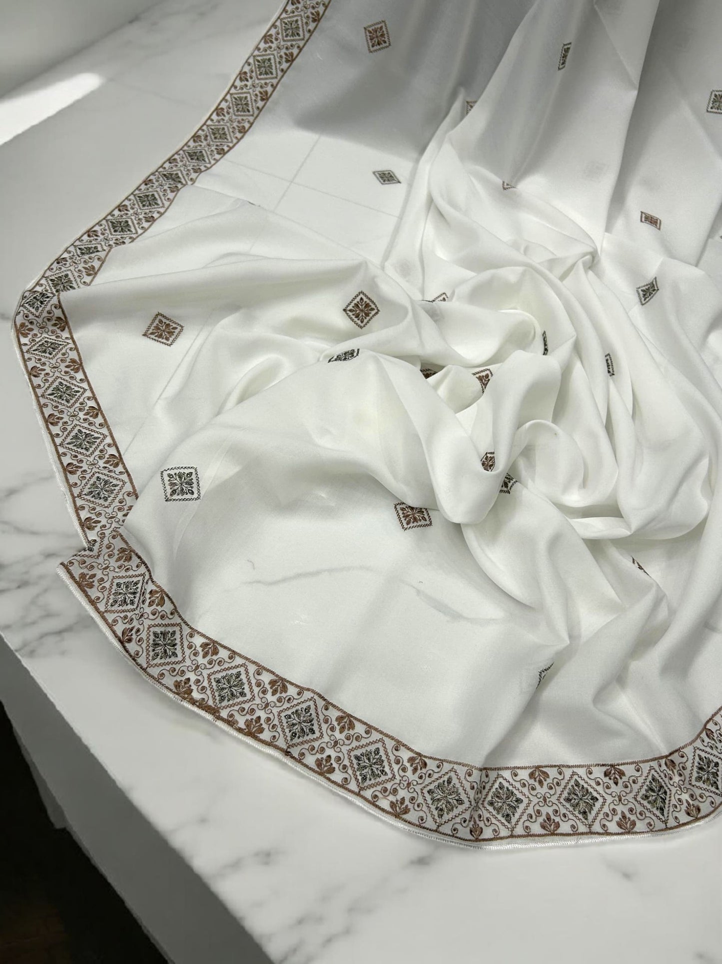 Pure White Squares Threadwork Embroidered Border Shaal