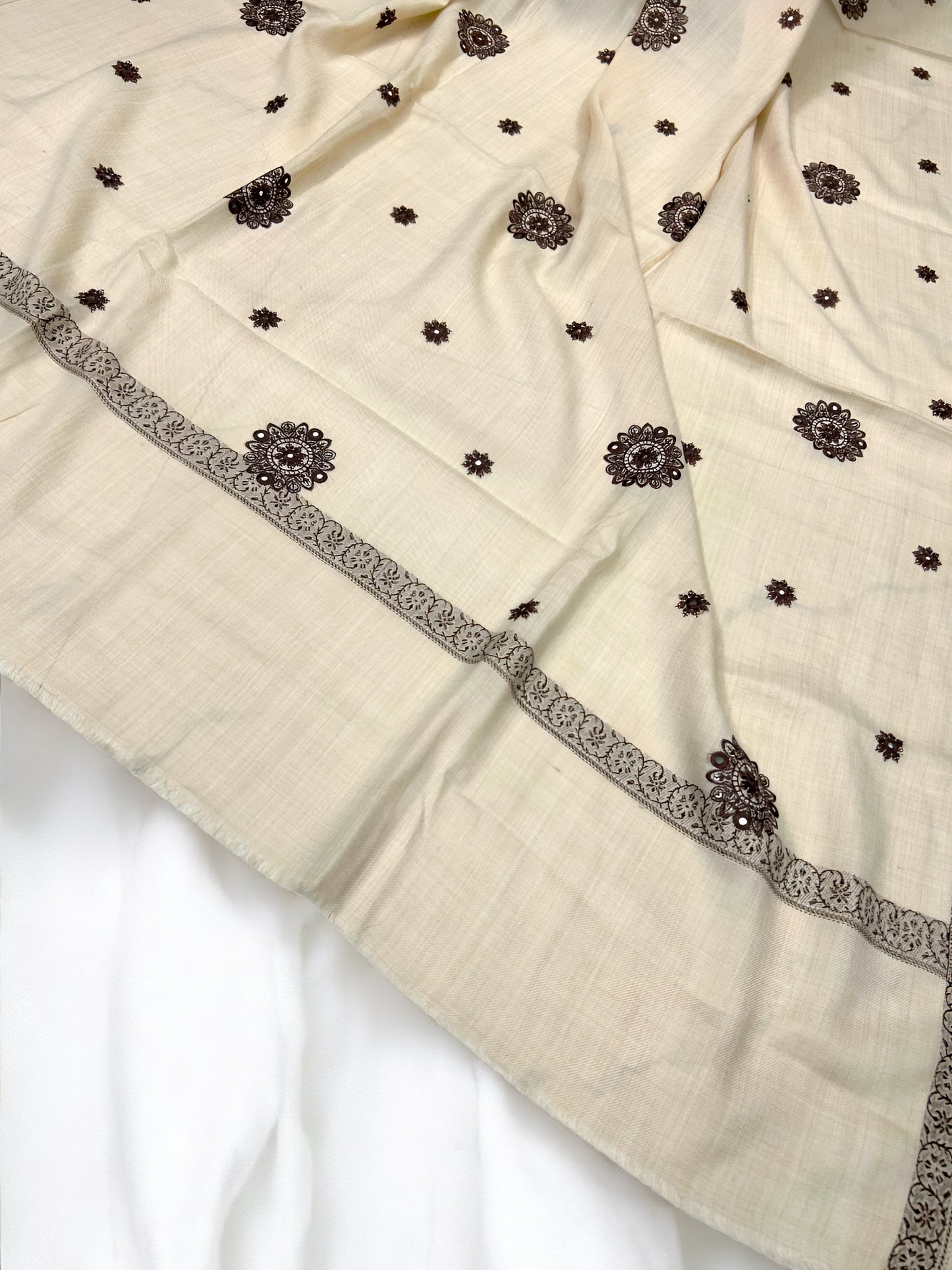 Cream White - Embroidered Mirrorwork Kashmiri Shawl