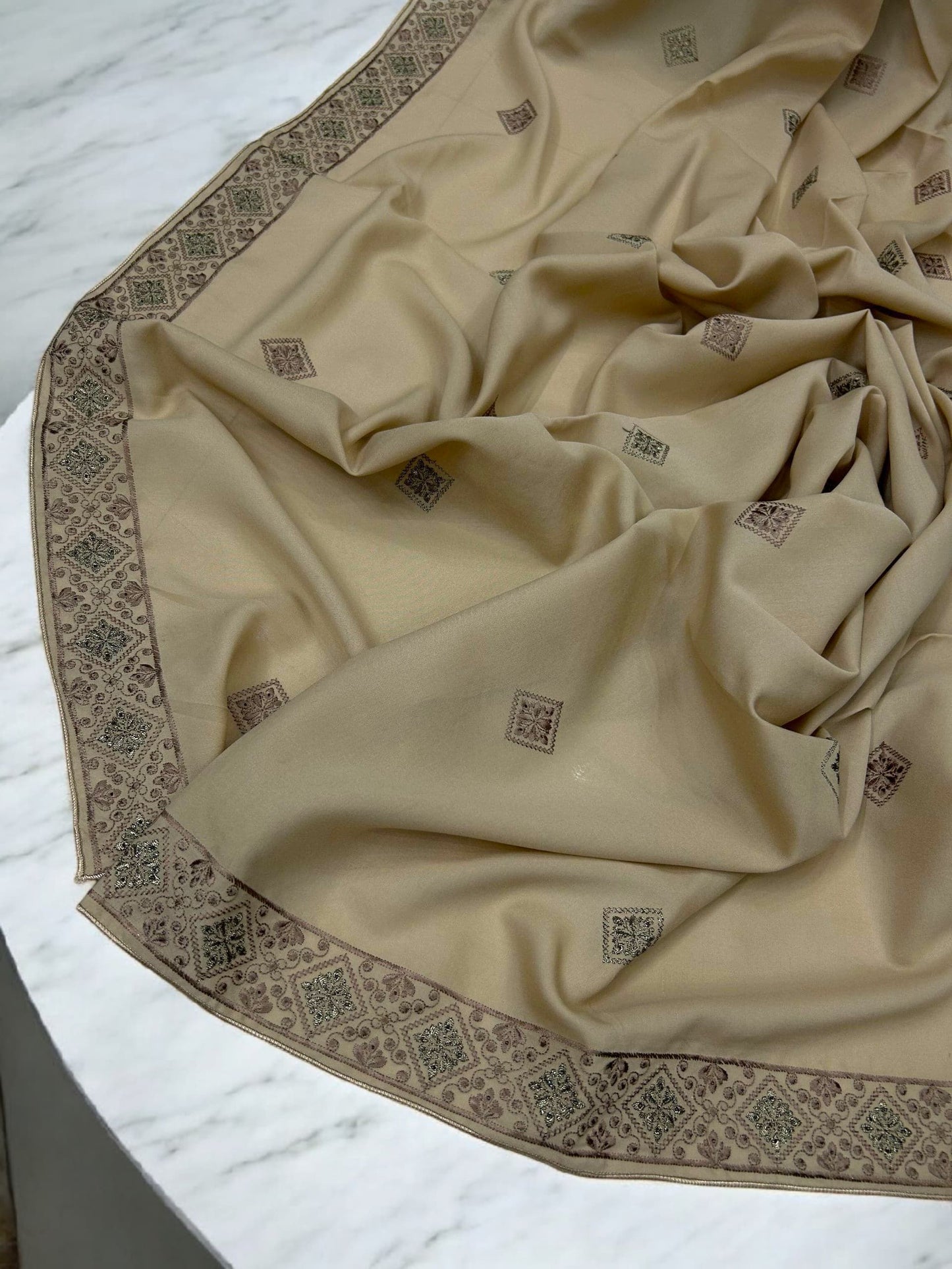 Creamy Beige Squares Threadwork Embroidered Border Shaal
