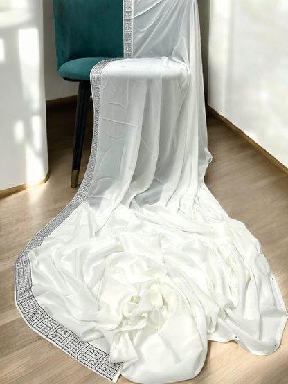 Luxury White Silver Maze Border Korean Shaal