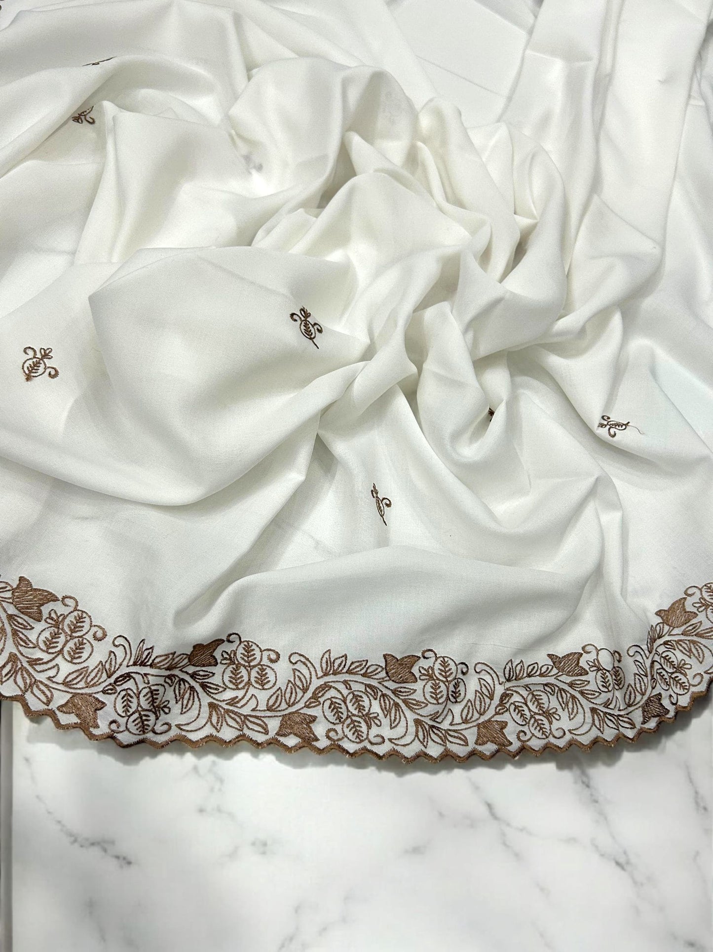 White Peach Cutwork Border Shaal
