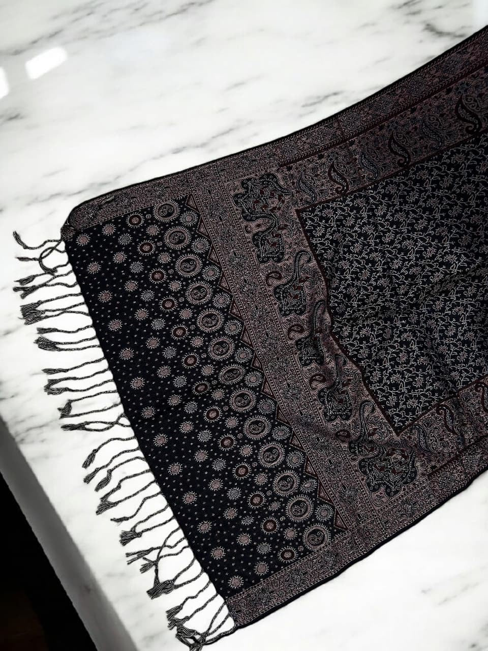 Black Candy Pink Dotted Dual Tone Pashmina Hijab