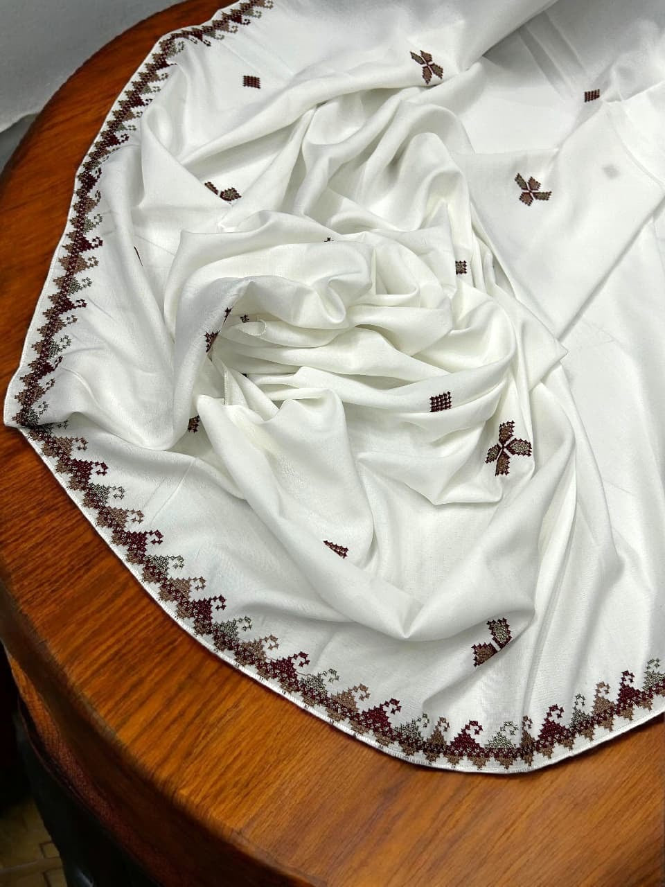 White Maroon Mosaic Embroidered Border Shaal
