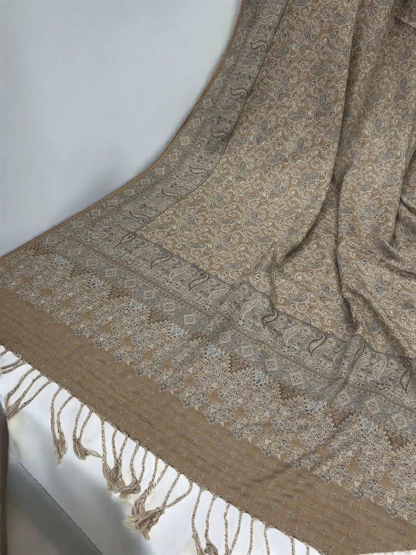 Threadwork Paisley Pashmina Shawl - Beige Tea Rose