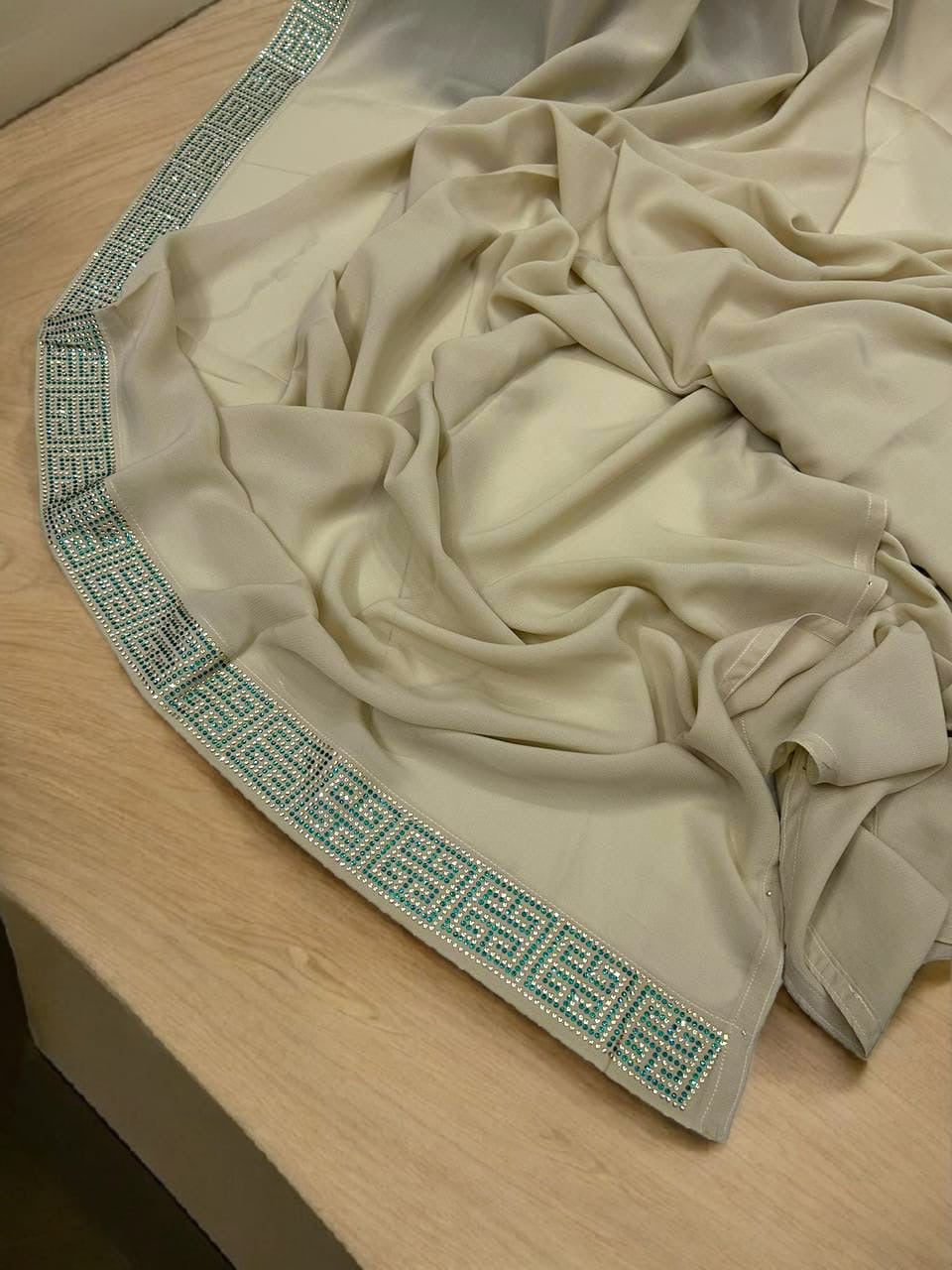 Luxury Cream White Maze Border Korean Shaal