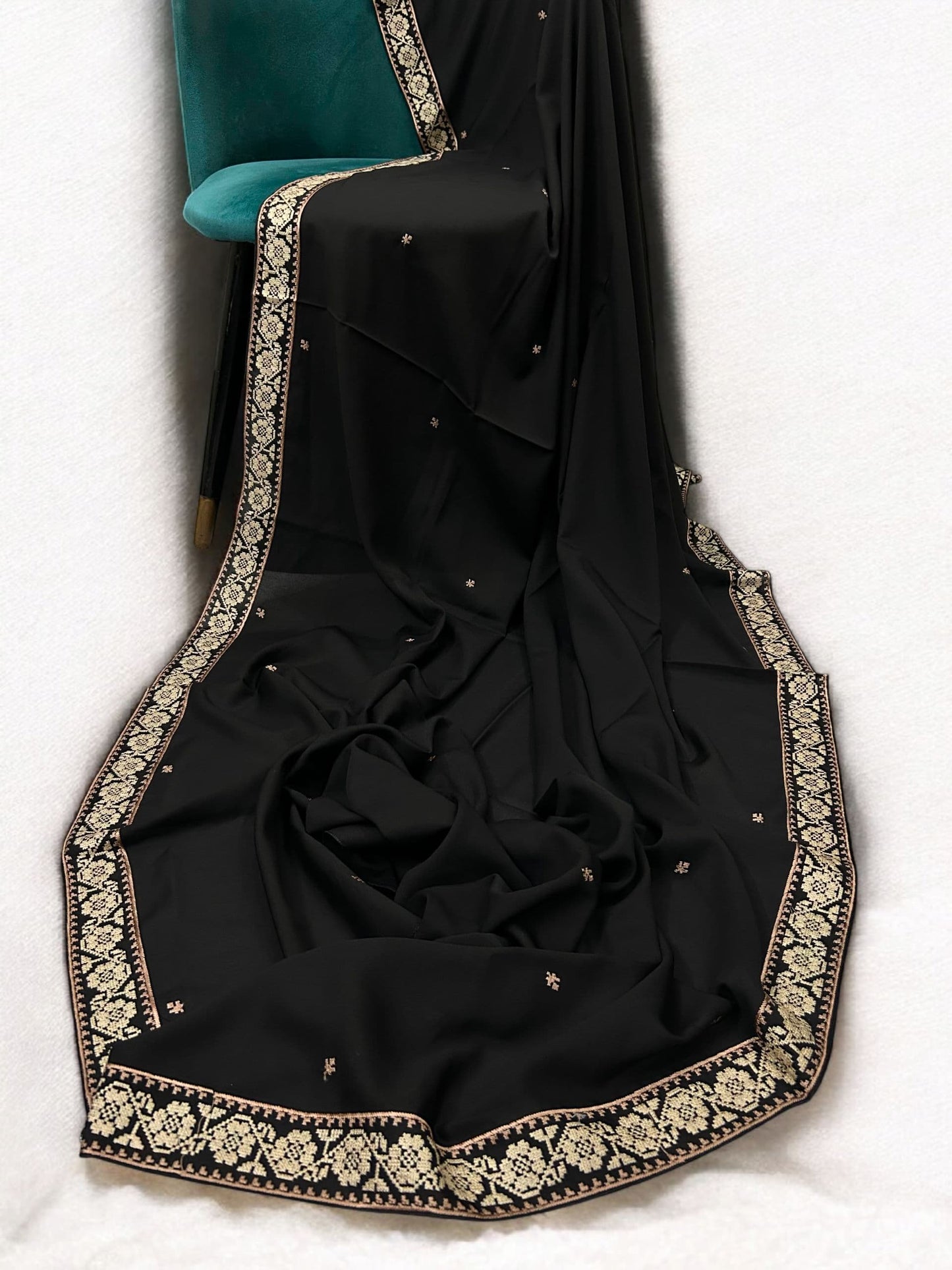 Black Double Flowers Embroidered Shaal