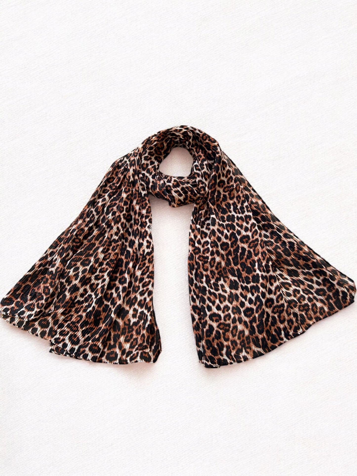Brownie White Cheetah Printed Pleated Modal Hijab