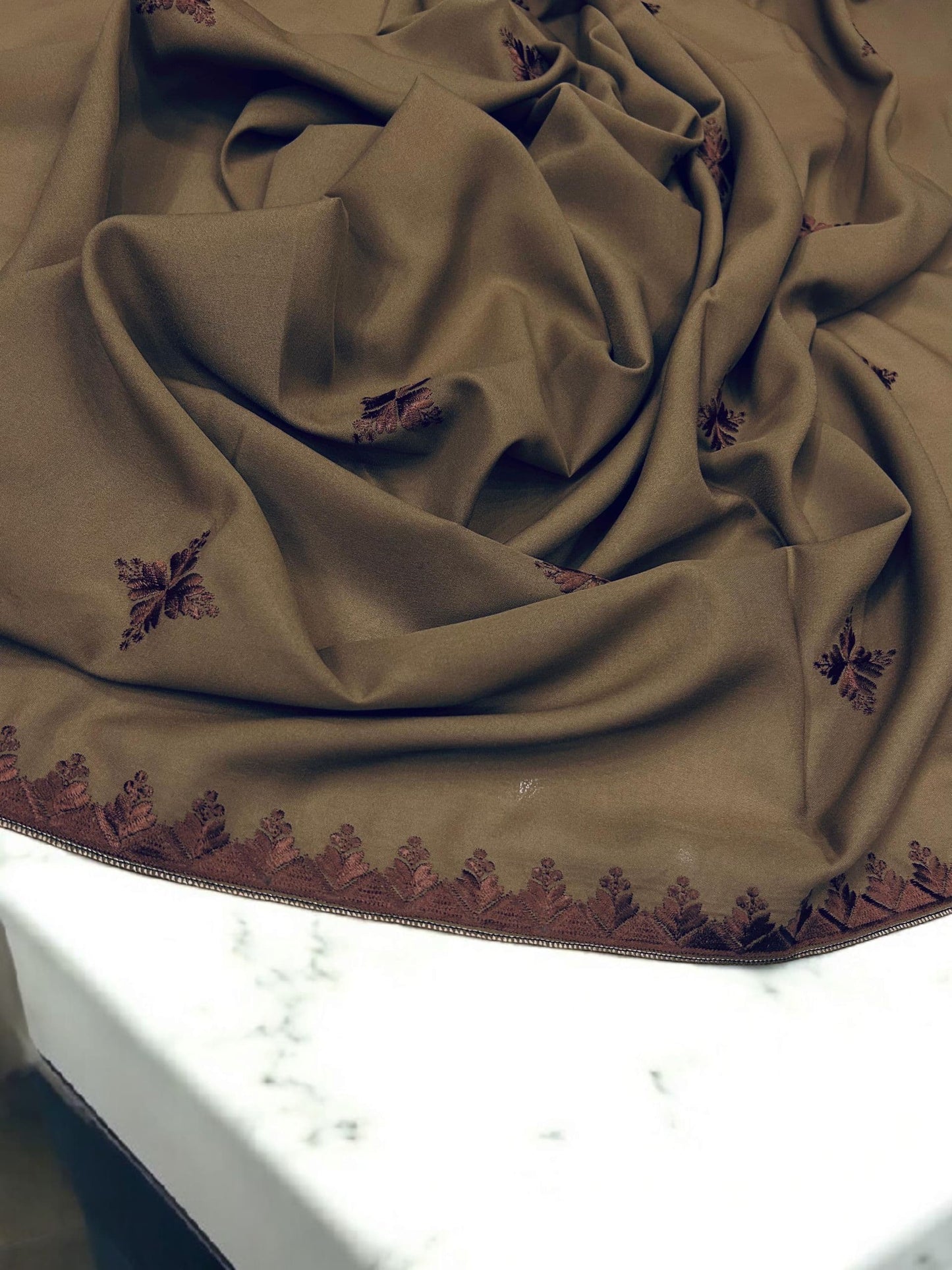 Sand Brown Curved Floral Border Shaal