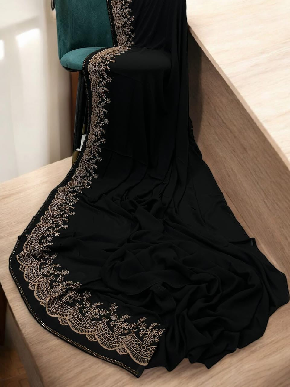 Luxury Black Brown Fuchsias Cutwork Border Korean Shaal