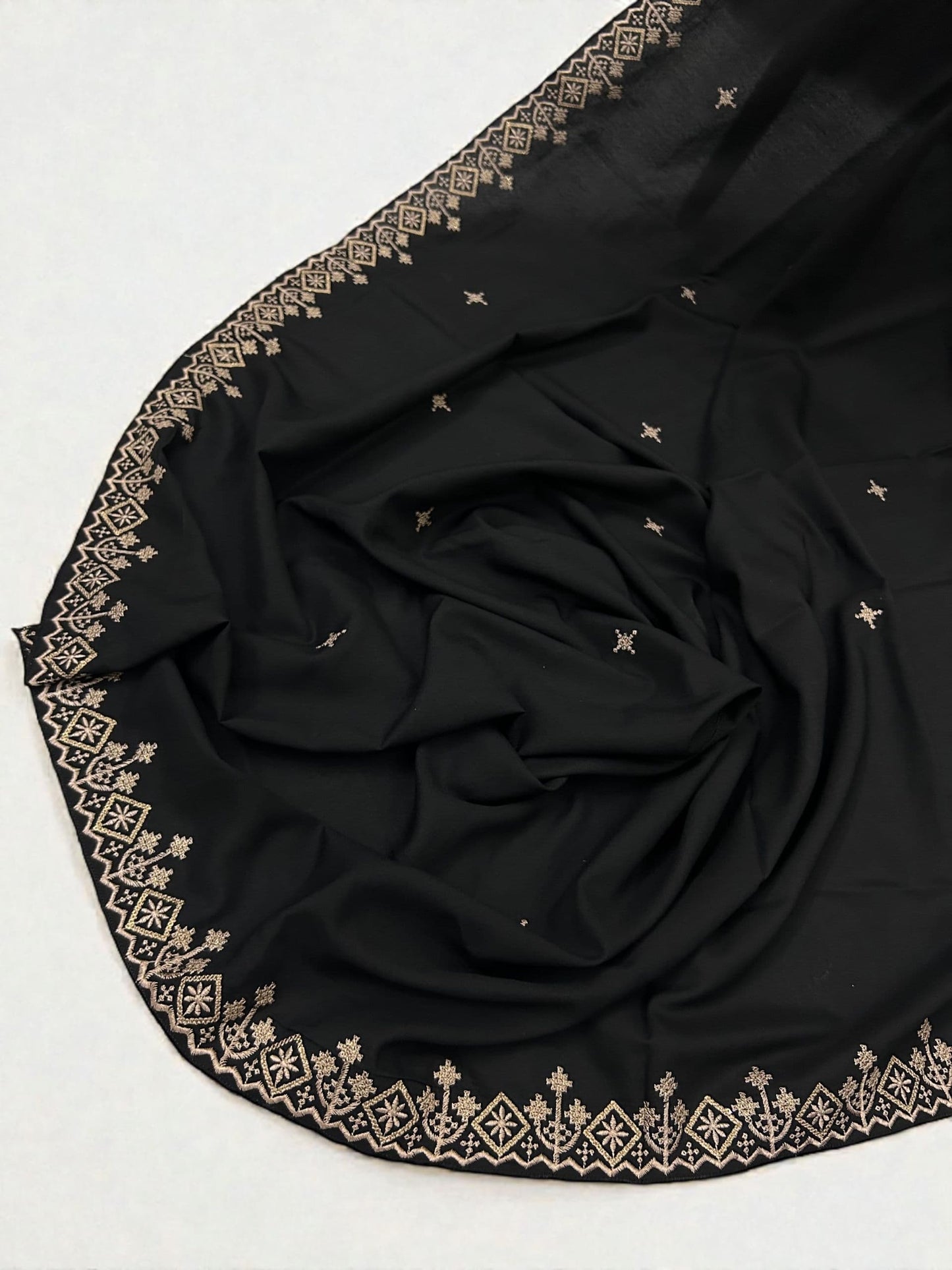Black Curved Stars Embroidered Shaal