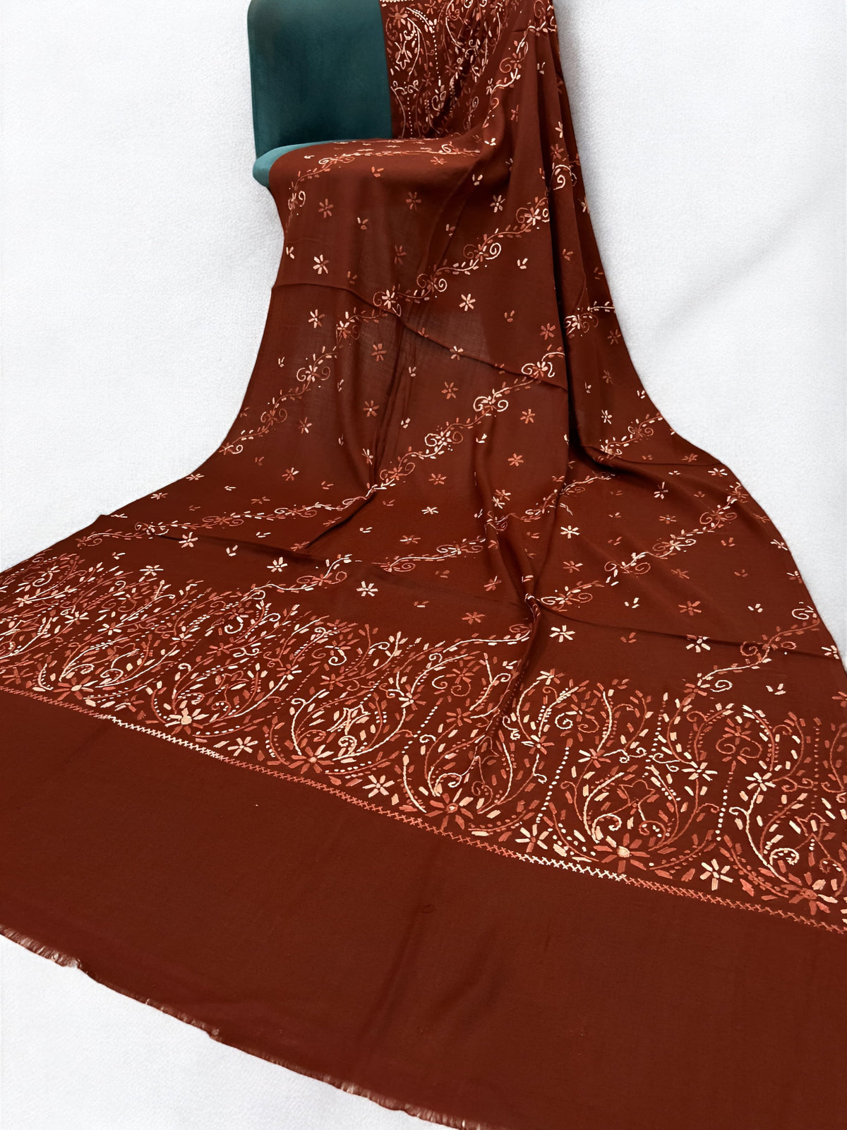 Cinnamon Grace – Hand Embroidered Kashmiri Shawl