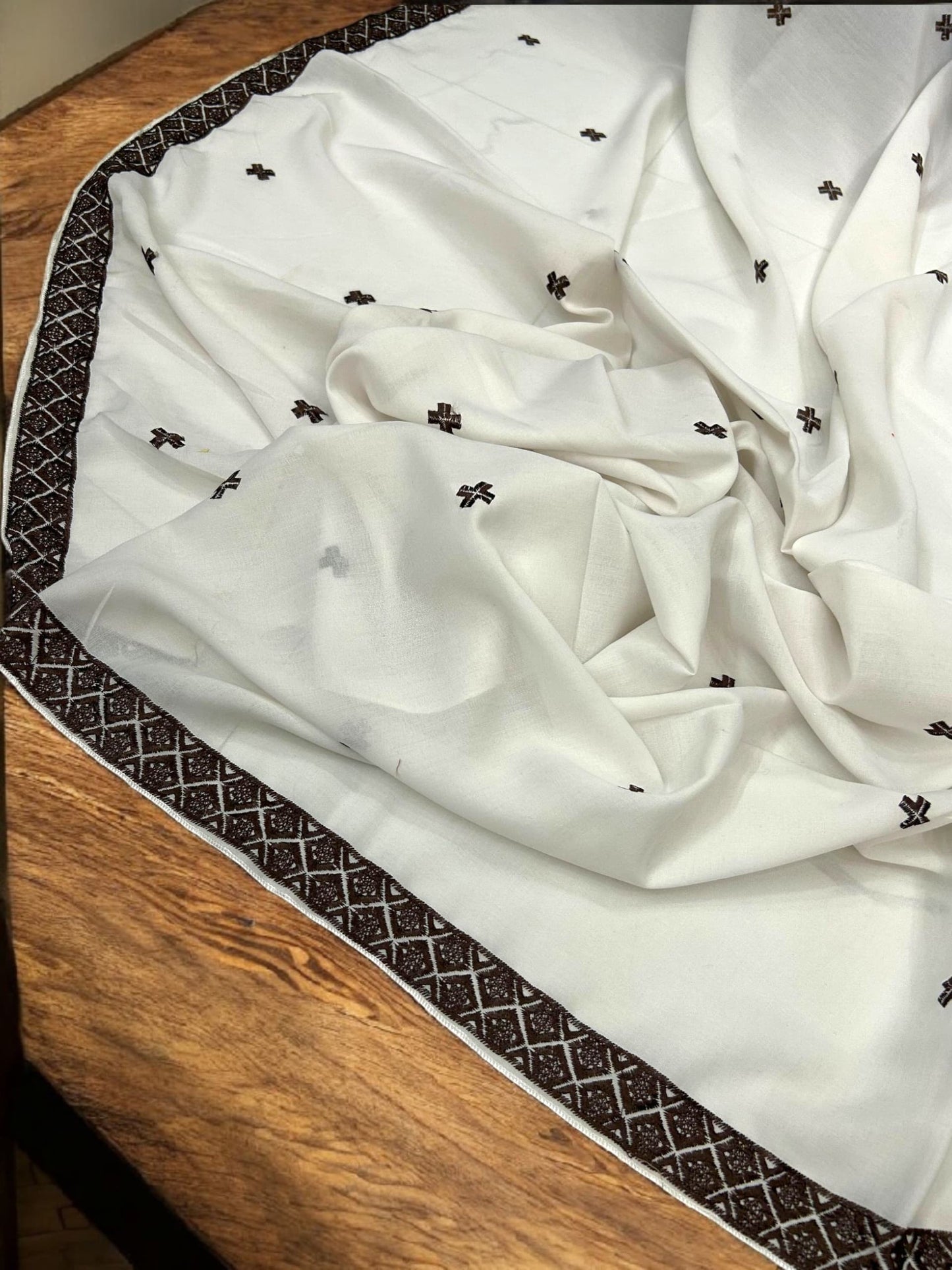White Maroon Curved Border Embroidered Shaal