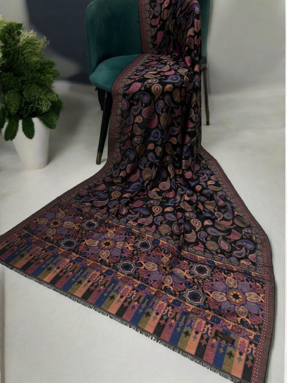 Pashmina Paisley Shawl - Black Coral