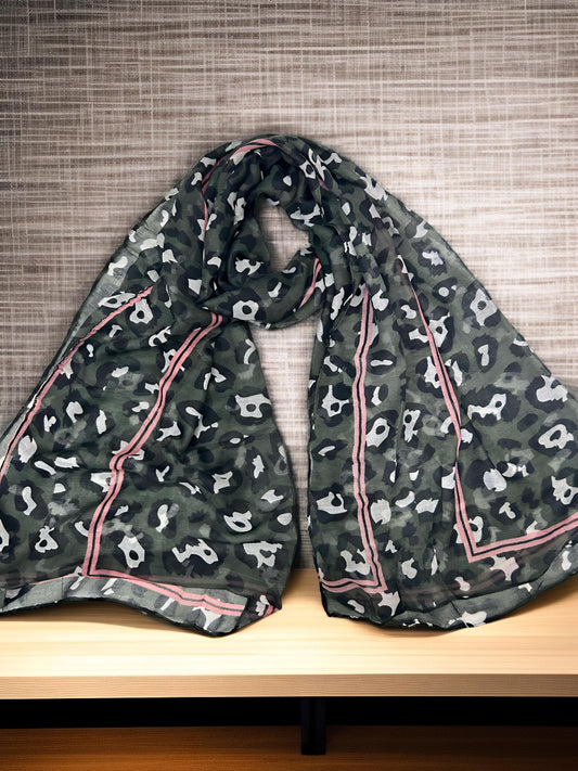 Green Leopard Lines Printed Modal Hijab