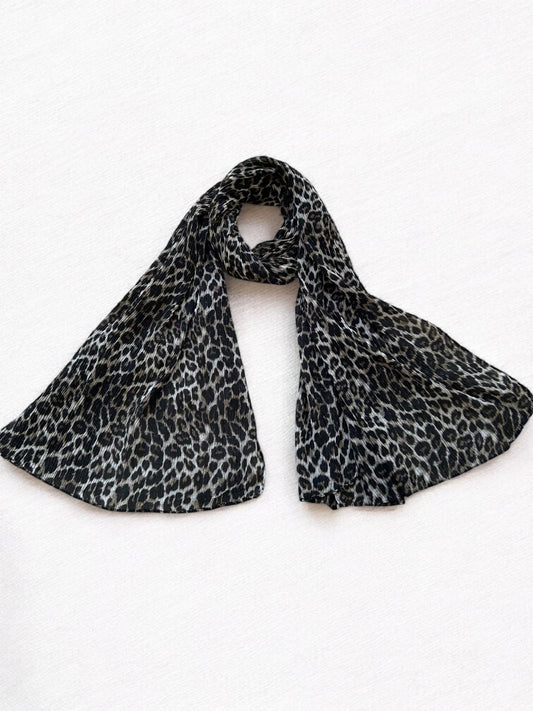 Black Grey Cheetah Printed Pleated Modal Hijab