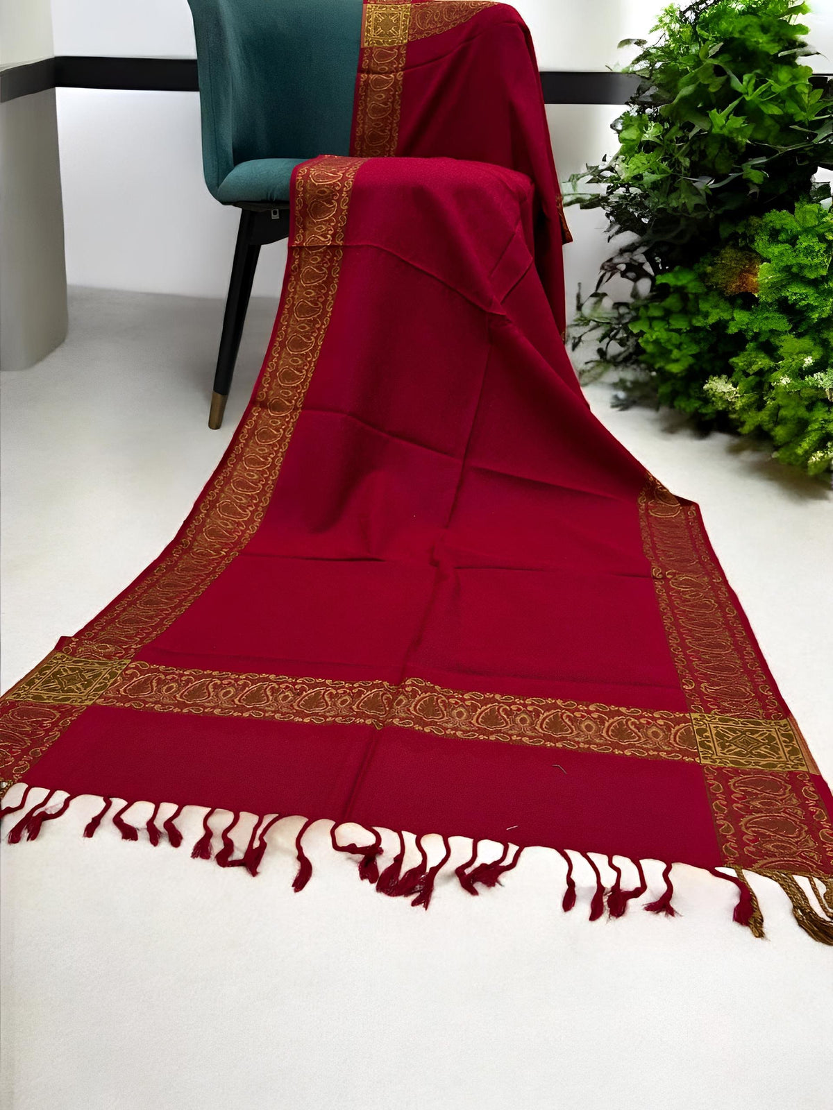 Red Plain Paisleys Border Pashmina Hijab