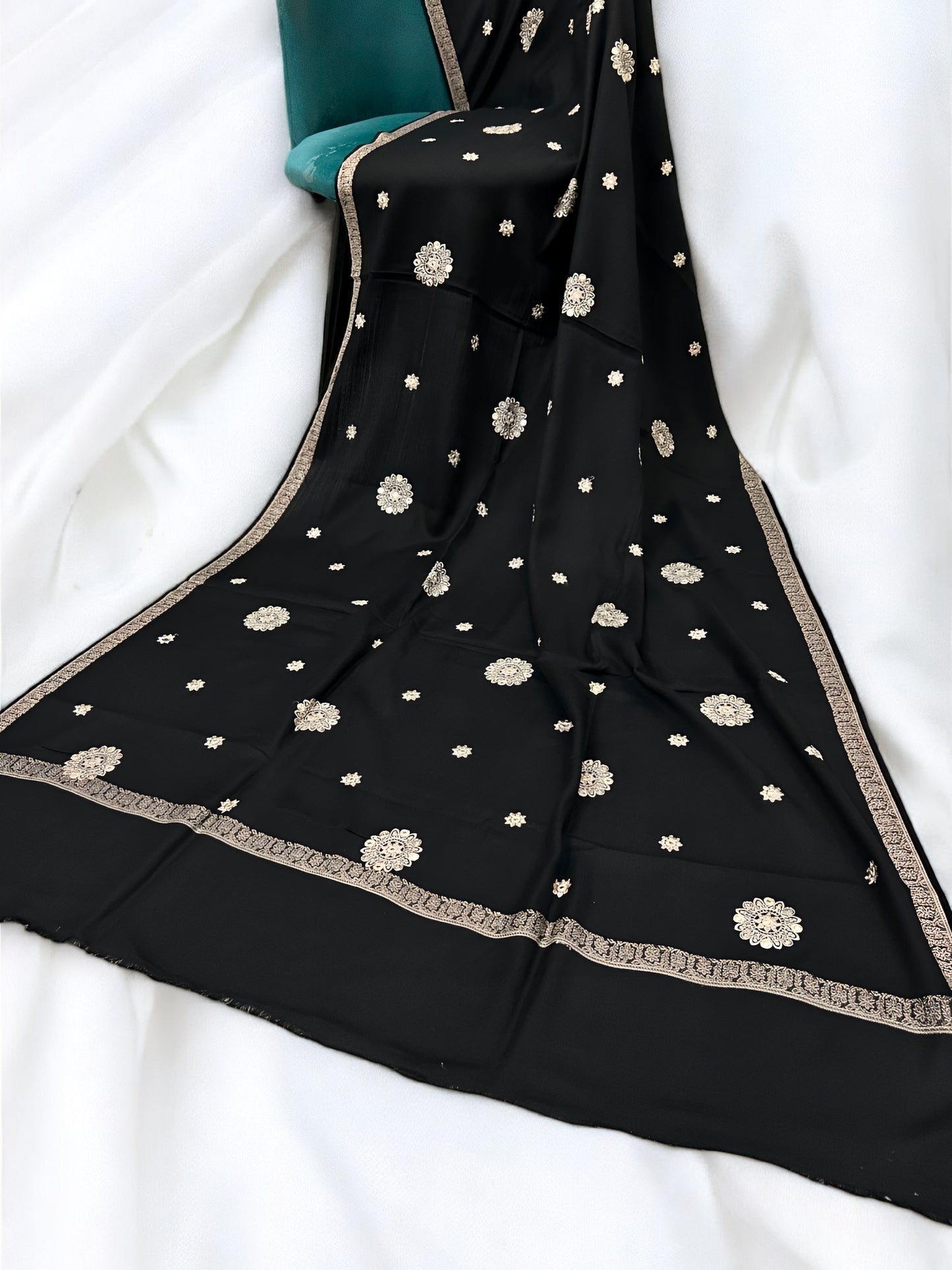 Black Cream - Embroidered Mirrorwork Kashmiri Shawl