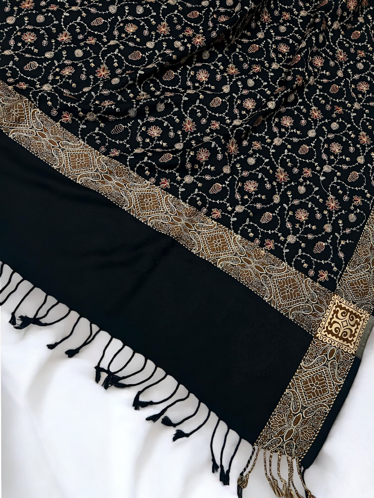 Black Cream - Embroidered Threadwork Kashmiri Shawl
